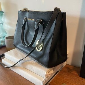 Michael Kors Medium Sutton Satchel